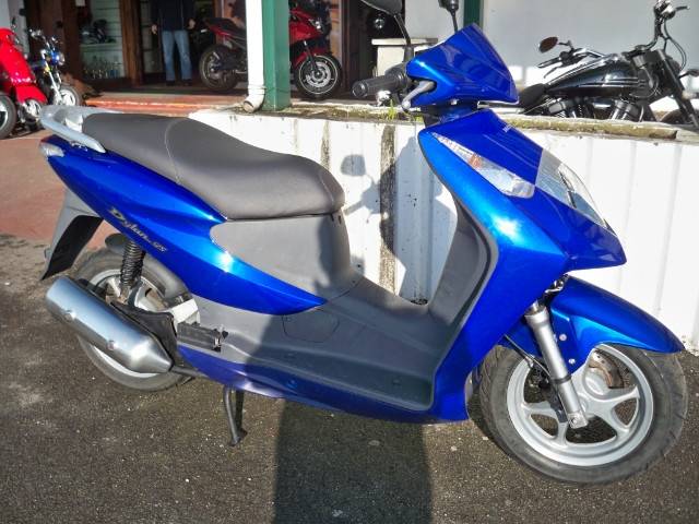 2006 06 reg HONDA SES DYLAN 125