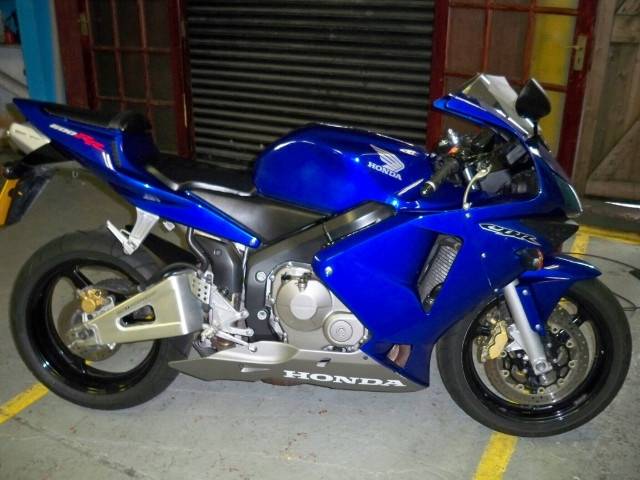 2004 04 reg HONDA CBR 599