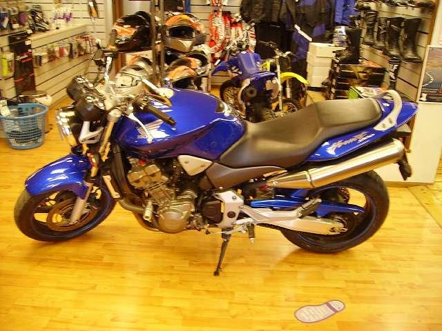 2004 54 reg HONDA CB 900