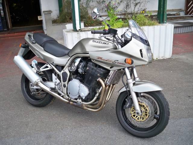 2000 W reg SUZUKI GSF BANDIT 1200
