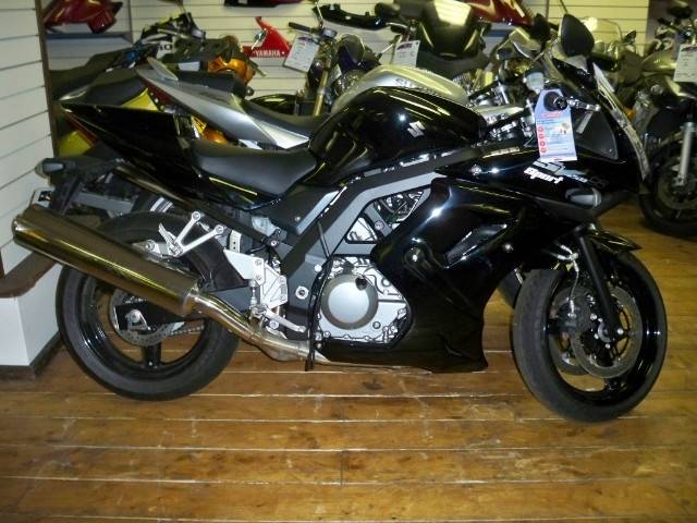 2010 10 reg SUZUKI SV 650