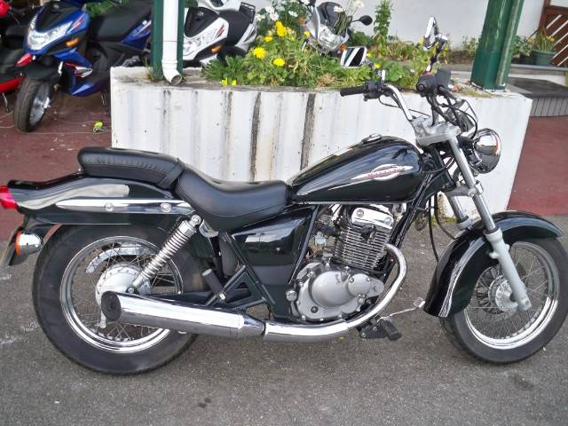 2006 56 reg SUZUKI GZ MARAUDER 125