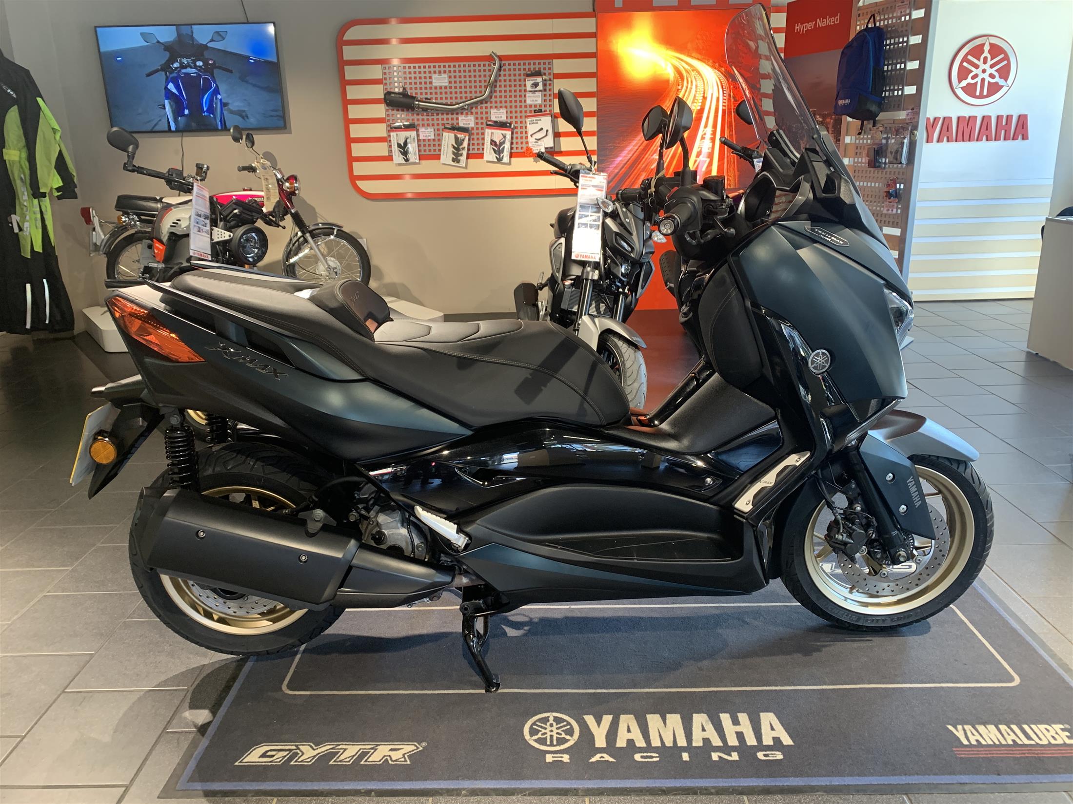 2023 Yamaha X-Max 300 Tech Max, 1 Owner,F.S.H, New belt & rollers.