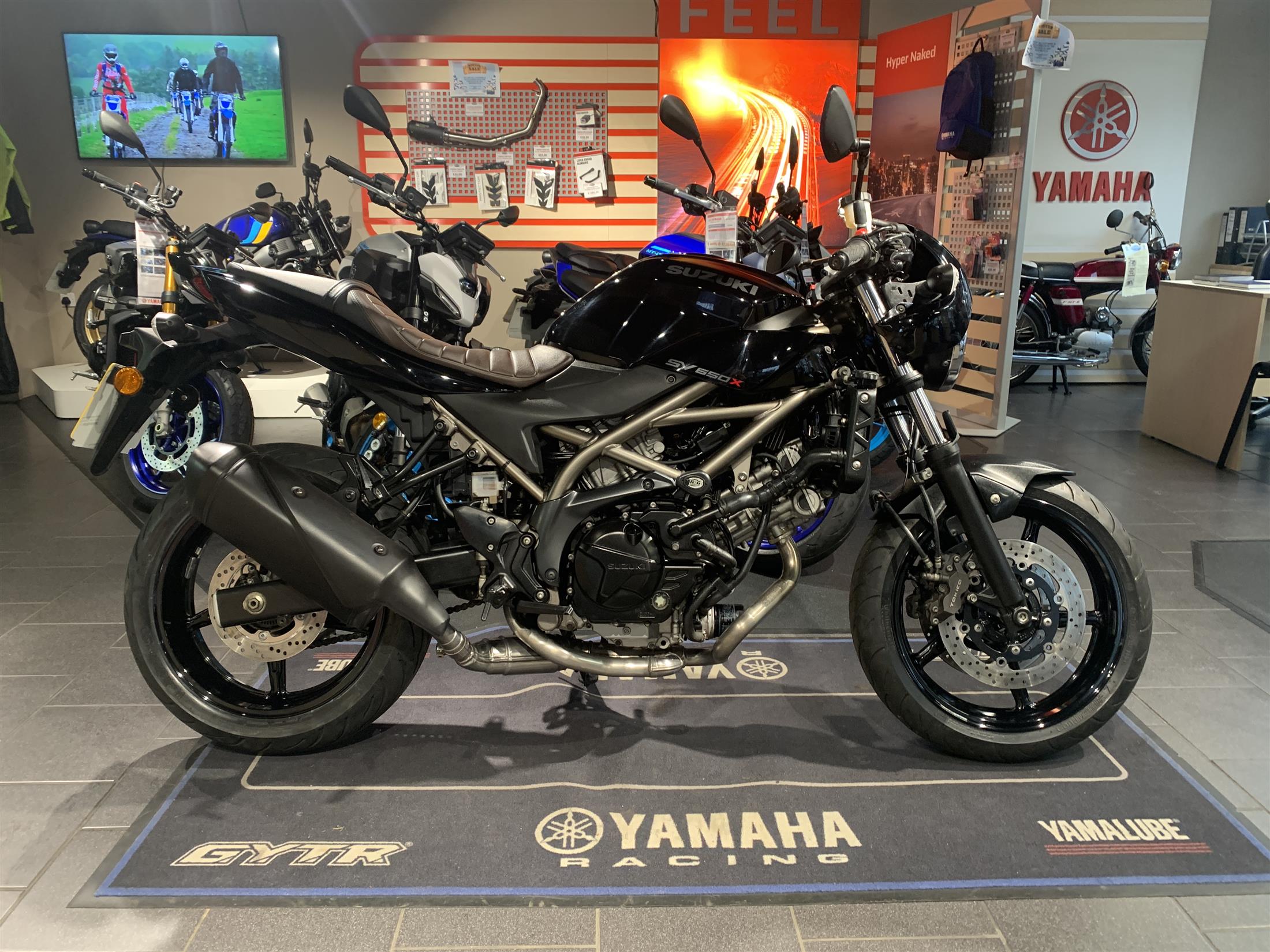 2022 Suzuki SV 650-X, 2 new tyres & just serviced by us !