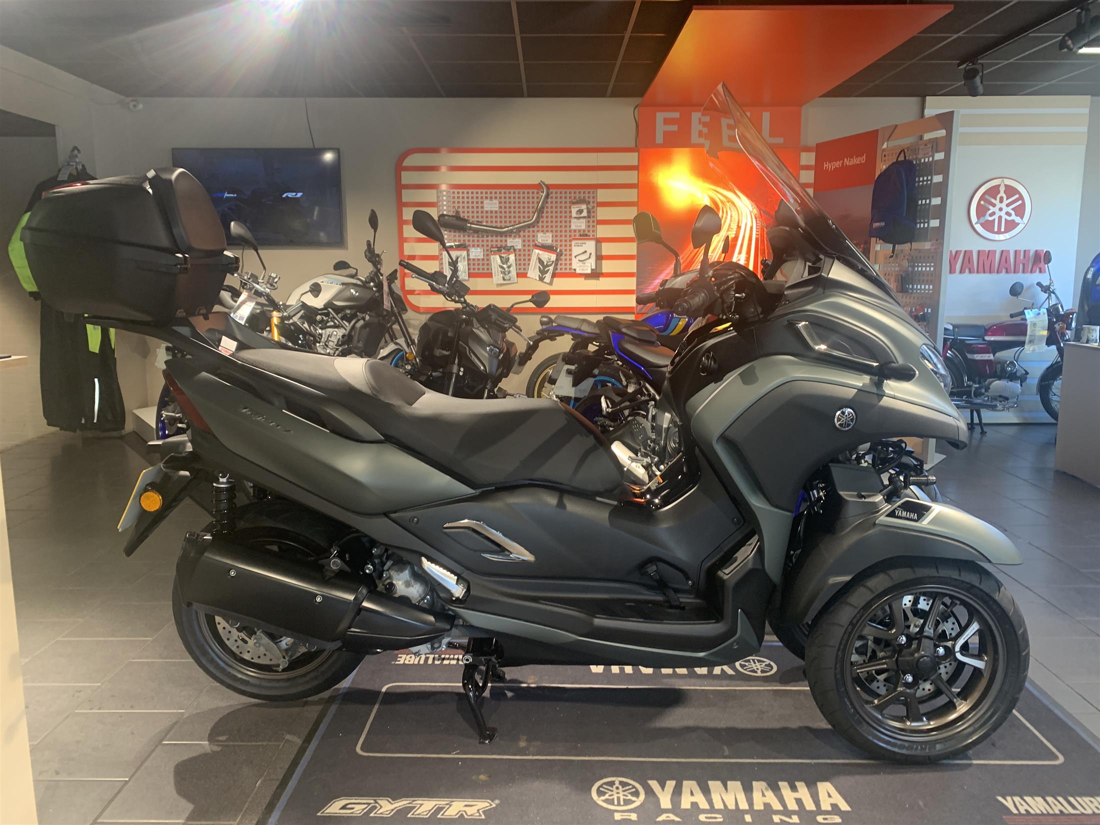 2021 Yamaha Tricity 300, Only 1,300m, fitted tall screen & rack & box